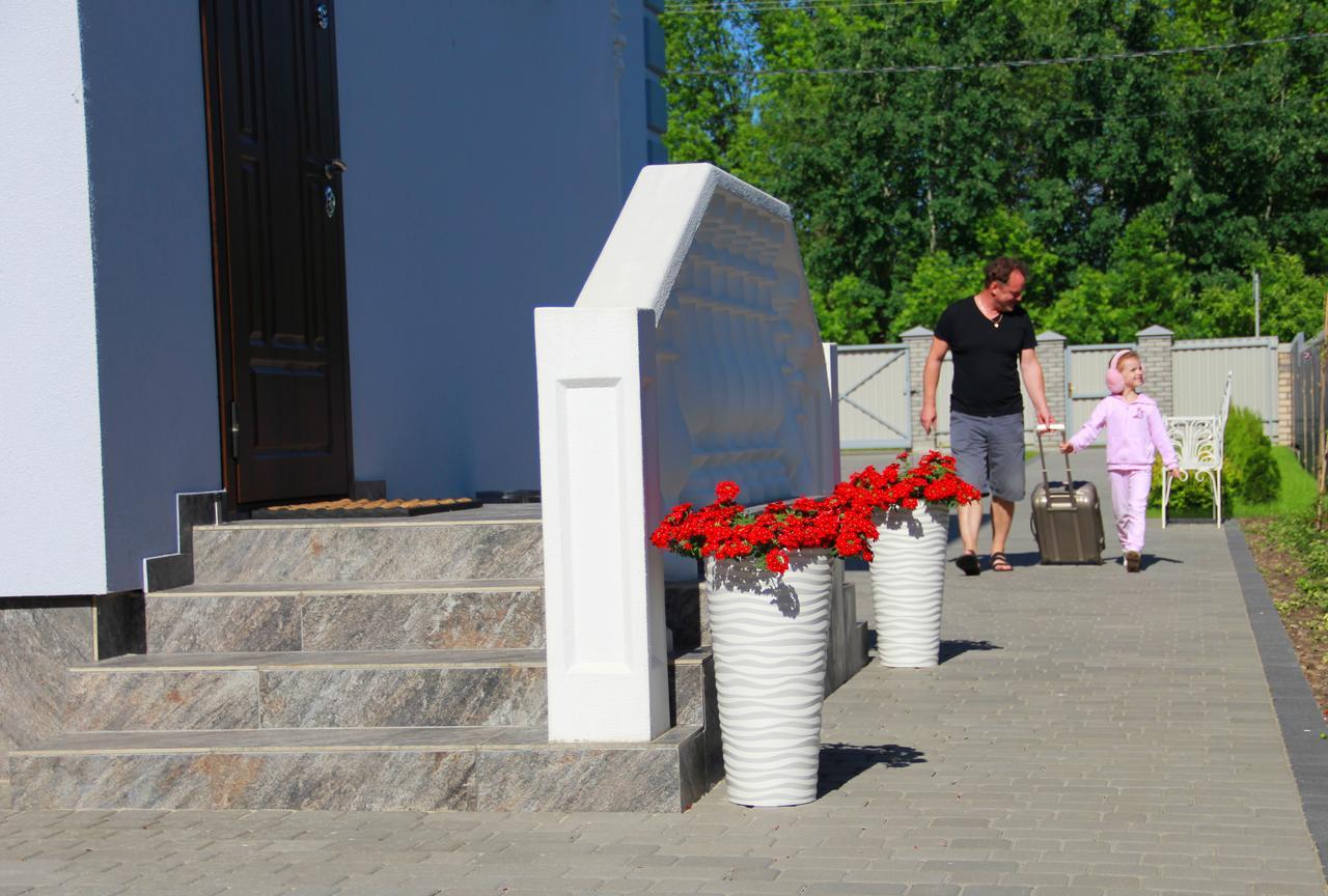 Lebediny Guest House Brest Exterior photo