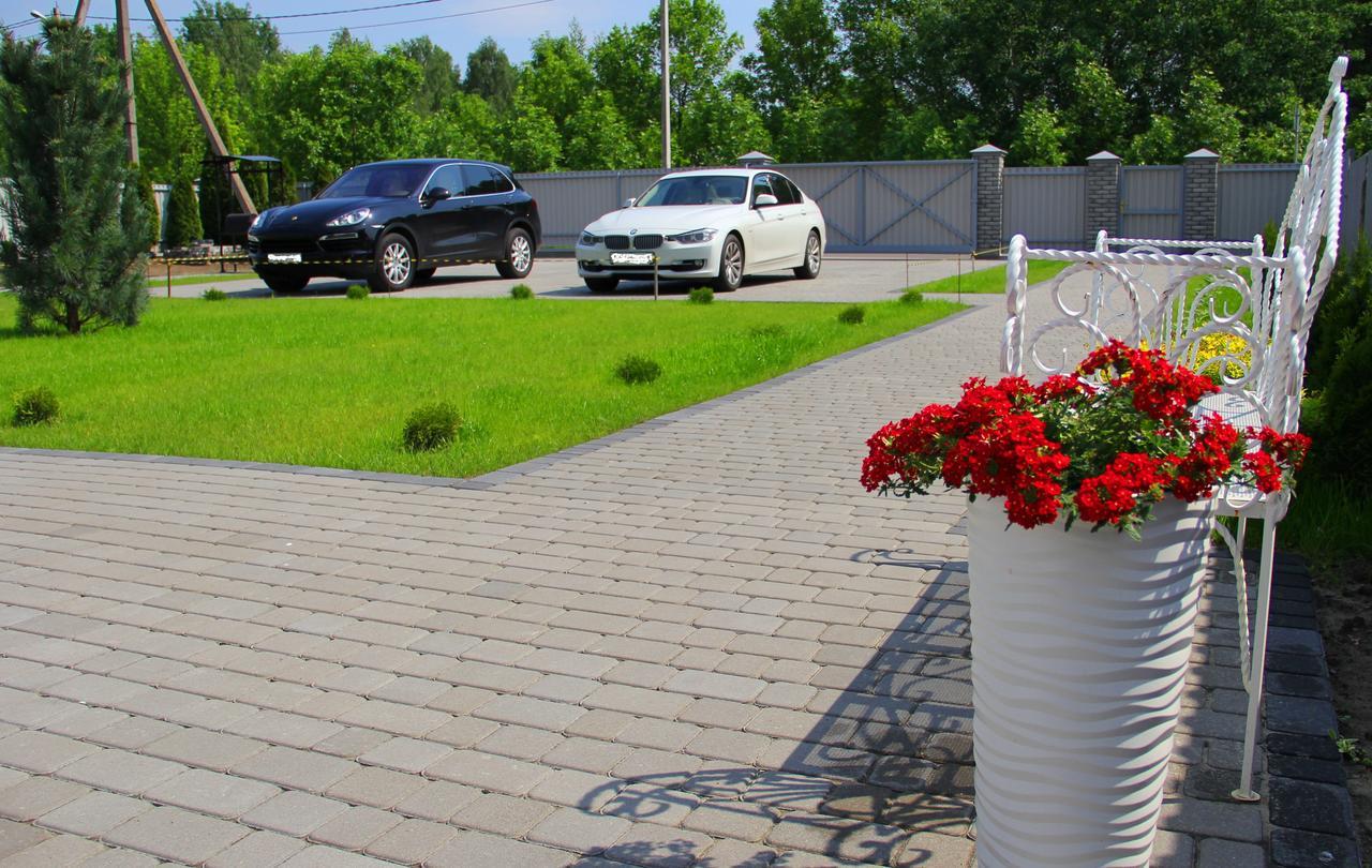 Lebediny Guest House Brest Exterior photo